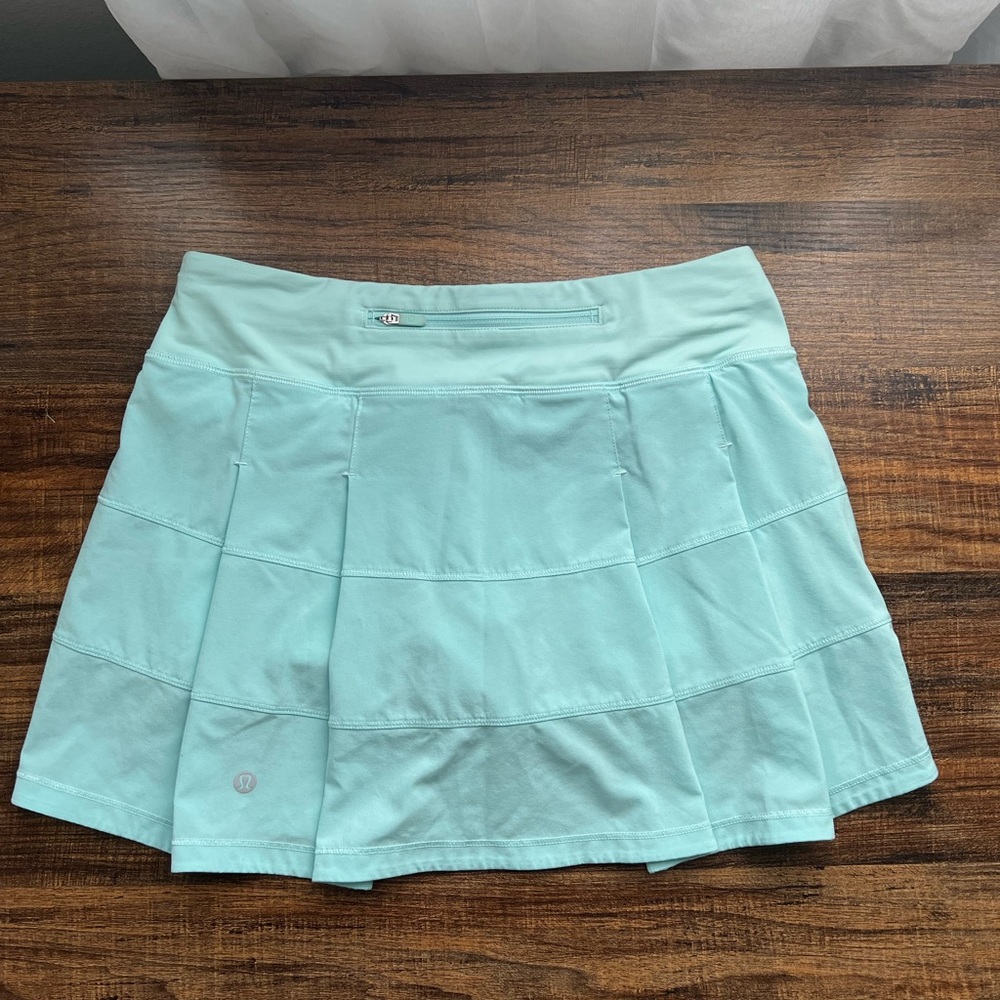 Lululemon pace rival skirt